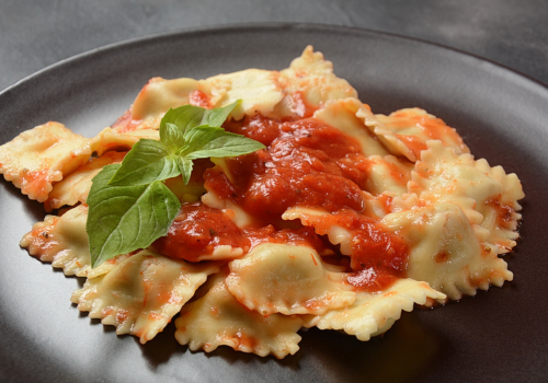 Raviolis rellenos de corazones de alcachofa y ricotta