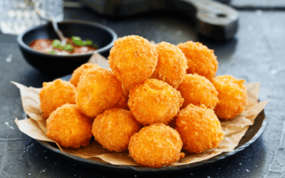 Bola de queso y piparras: una tapa original y deliciosa